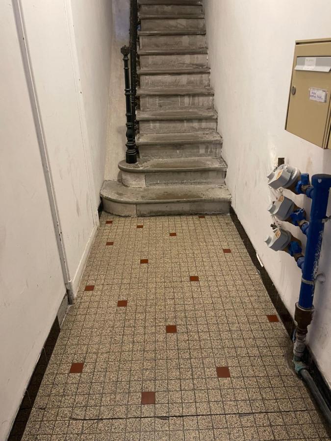 Appartement Climatise Centre-Ville De Narbonne Dans Comble 4 Couchages المظهر الخارجي الصورة